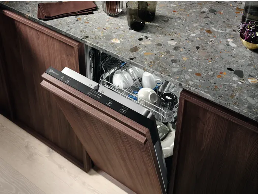 Встраиваемая посудомоечная машина Electrolux ETA22120L