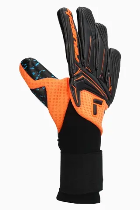 Вратарские перчатки Reusch Attrakt Fusion Outlast ® - черный
