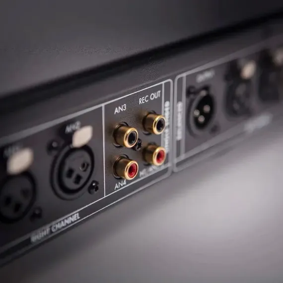 Electrocompaniet EC 4.8 MKII Black