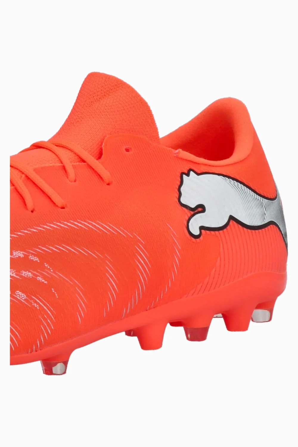 Бутсы Puma Future 9 Match Low MG - красный