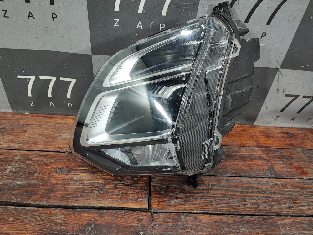 Фара левая LED Omoda C5 22-нв Б/У Оригинал 605000530AA