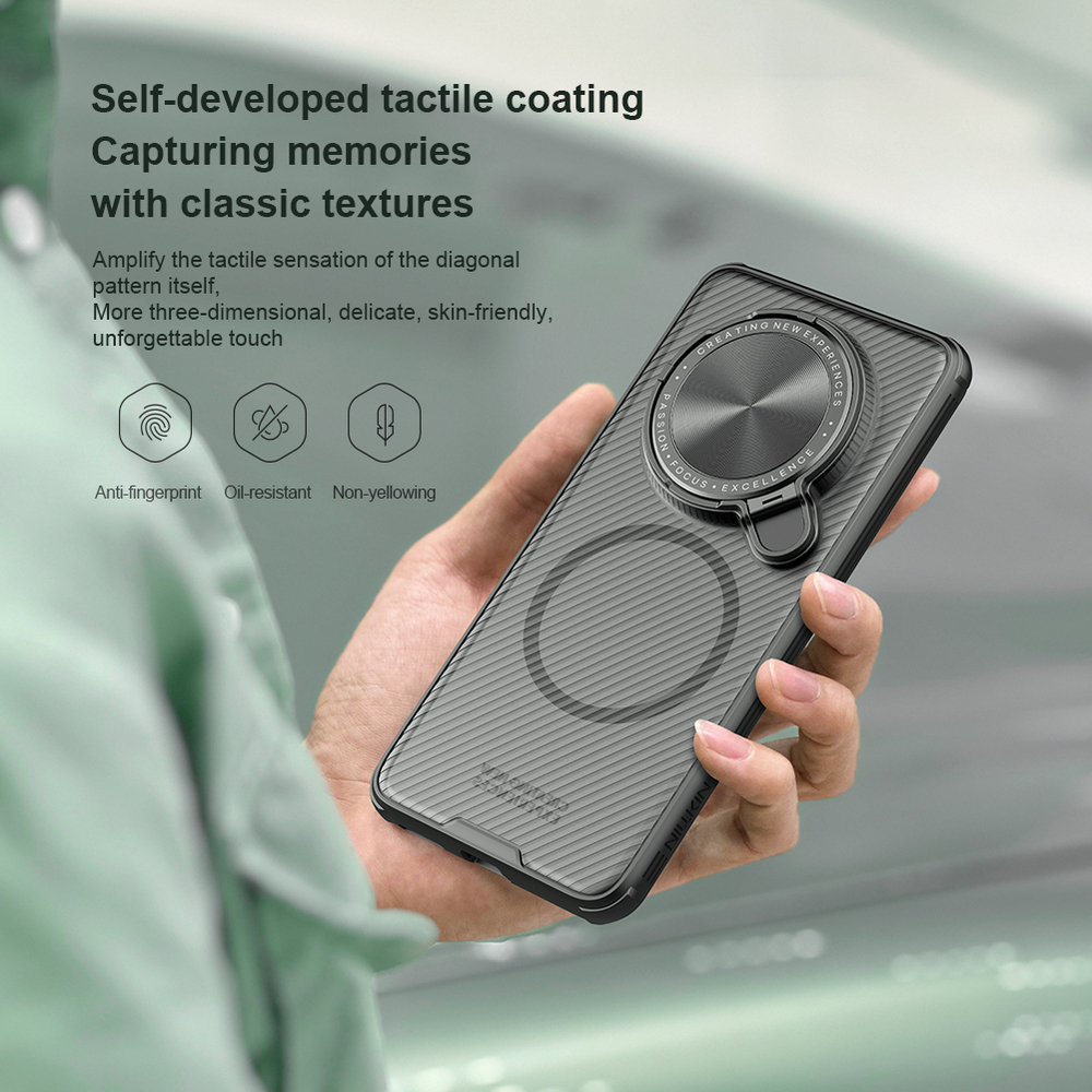 Чехол прозрачный тонированный (Transparent Black) от Nillkin с металлической крышкой и MagSafe на Huawei Mate 70 Pro/70 Pro+, серия CamShield Prop Magnetic Case