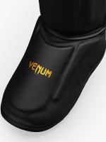 Щитки Venum Impact Streamline Black/Gold