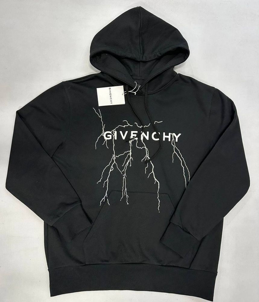 Джинсы Givenchy