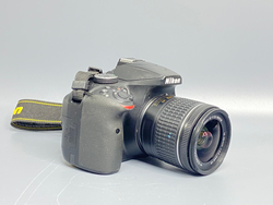 Nikon D3400 Kit AF-P 18-55mm 11300 кадров