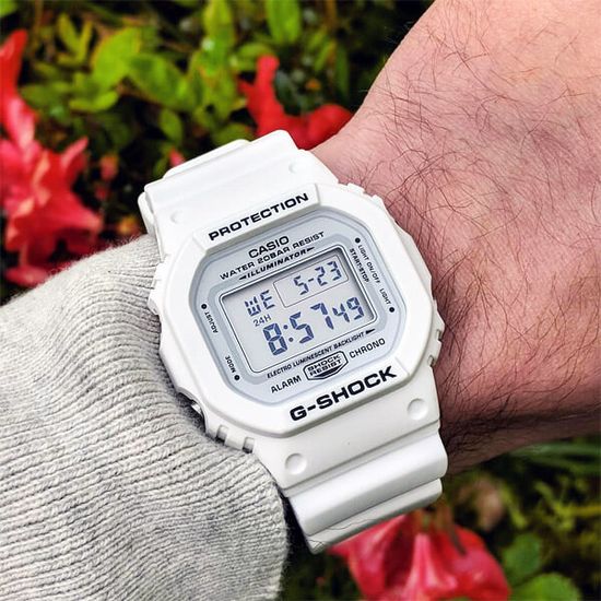 Наручные часы Casio G-SHOCK DW-5600MW-7ER
