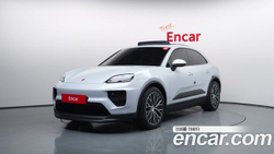 Porsche Macan Base 4 — 2025