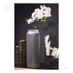 Ваза White frosted vaseВаза Objet de Curiosite Черный / Белый