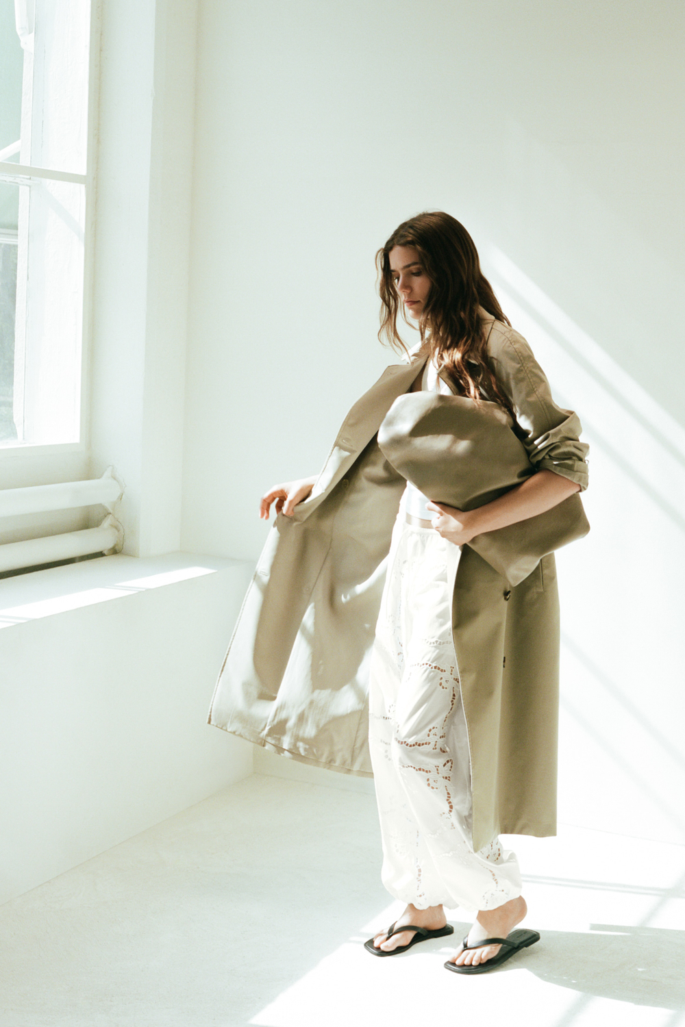 Брюки-баллоны с вышивкой — длинная модель - H&M