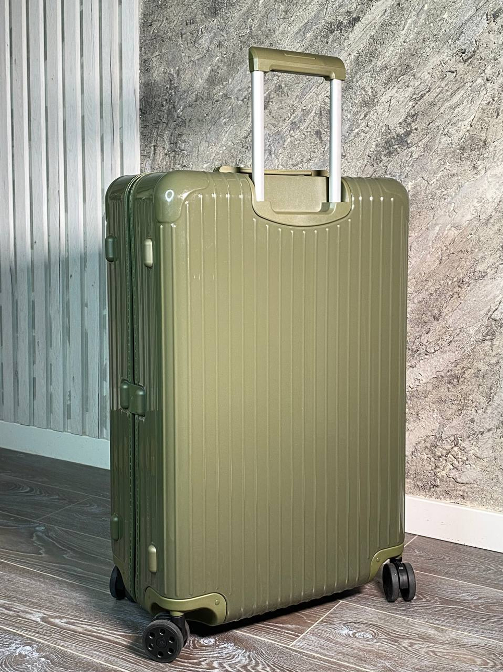 Чемодан Rimowa