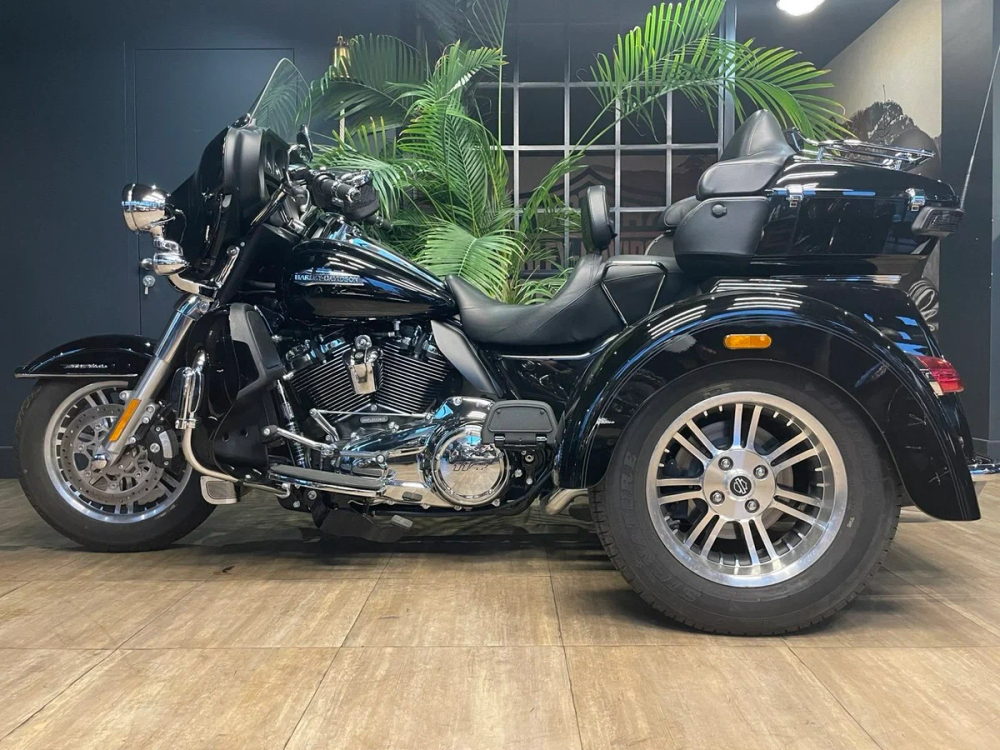 Harley-Davidson Tri Glide 114