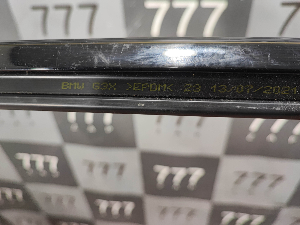Молдинг стекла переднего левого BMW 5 (G30) 16-нв Б/У Оригинал 51337336957