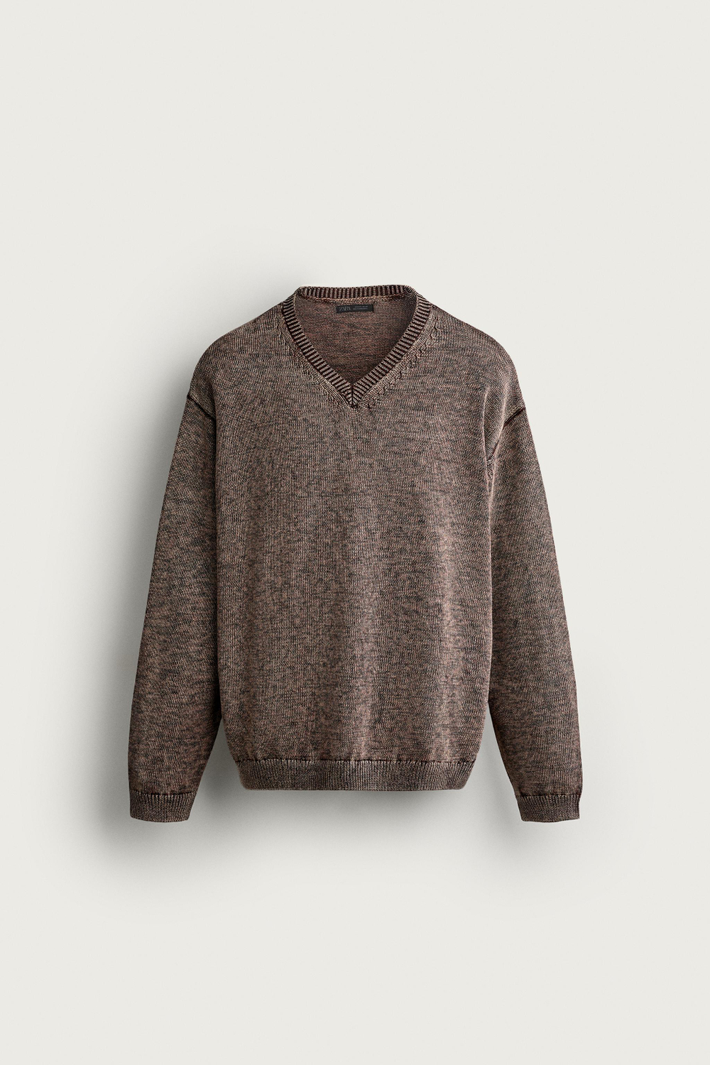СВИТЕР С V-ОБРАЗНЫМ ВЫРЕЗОМ ИЗ КРУЧЕНОЙ ПРЯЖИ — ZARA