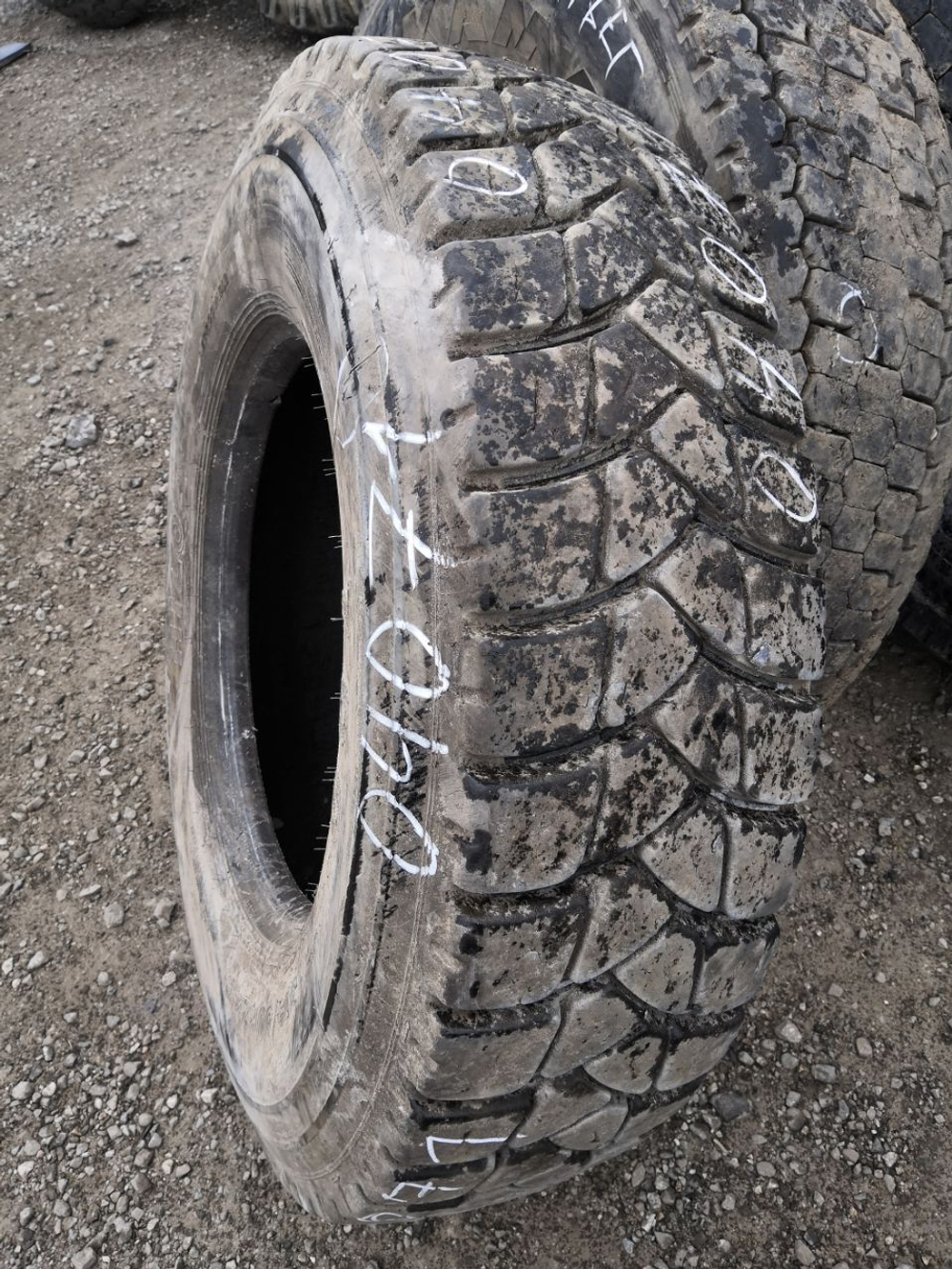 315/80R22.5 HILO 700 шина б/у