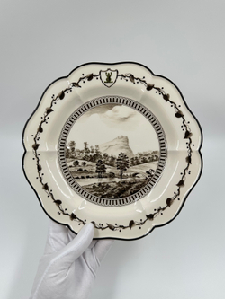Тарелка Wedgwood «Зелёная лягушка» («View of Beeston Castle»)