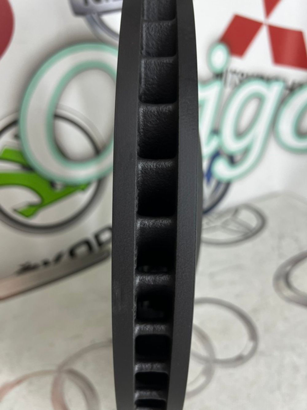 Тормозной диск передний AUDI 4M0615301AS