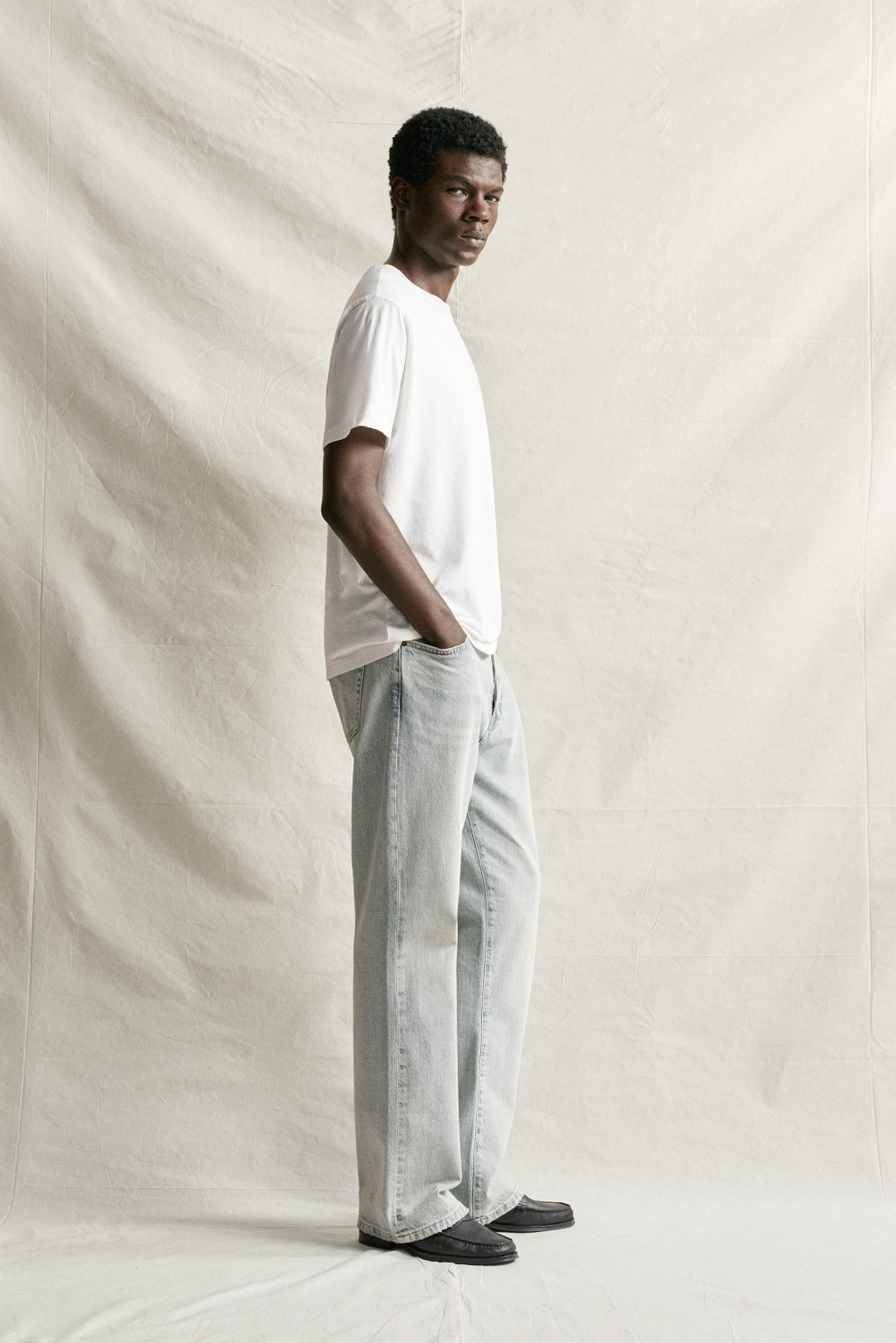 ЛЕГКАЯ ФУТБОЛКА RELAXED FIT — ZARA