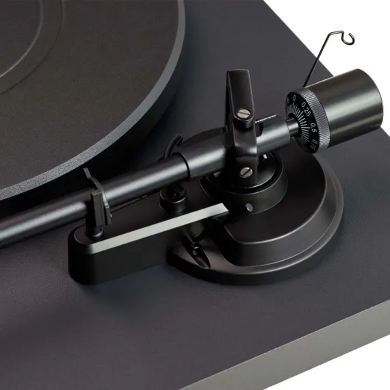 Radiotehnika LP002P Black