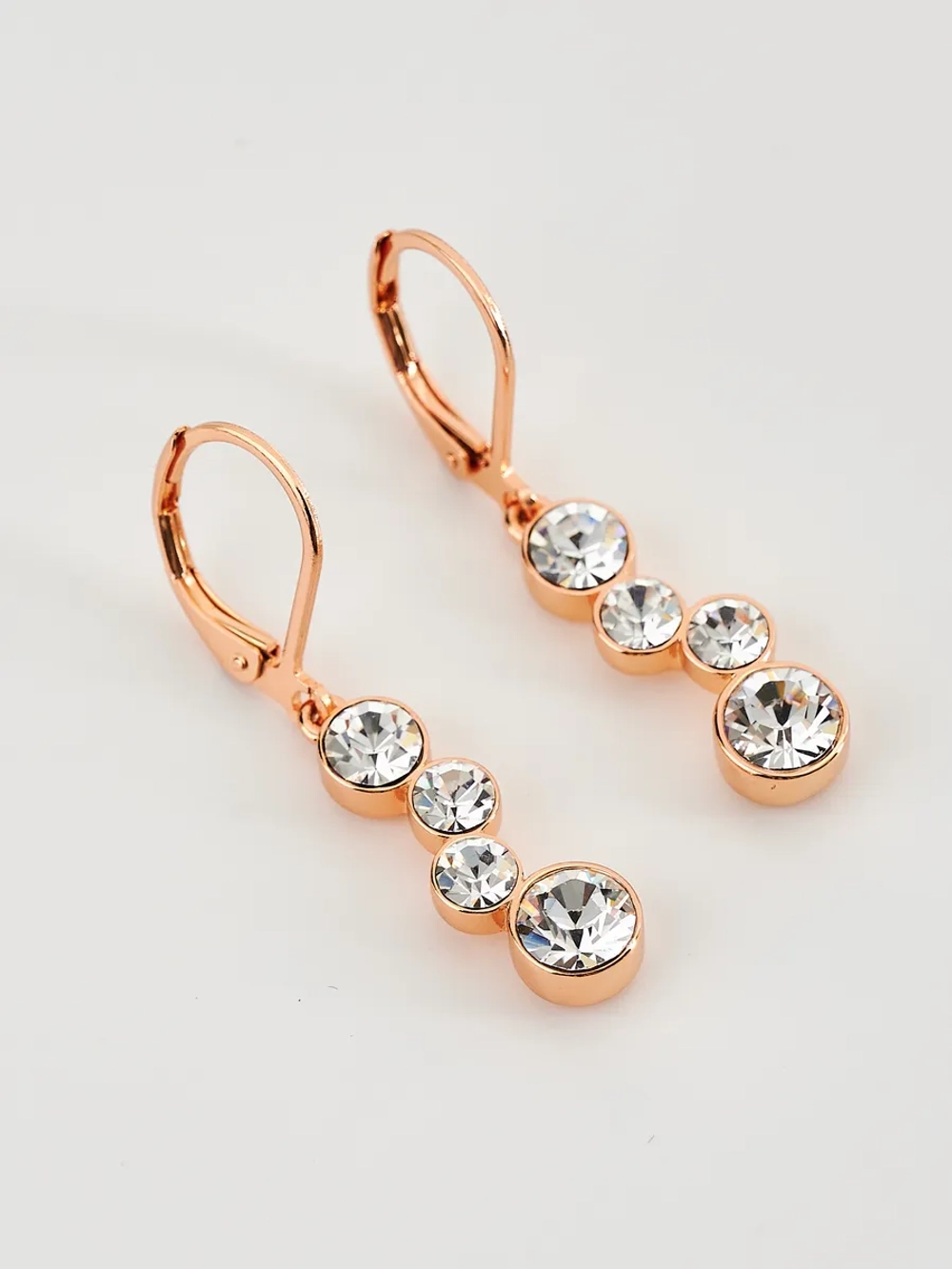Серьги-подвески Эльза с белыми кристаллами Swarovski