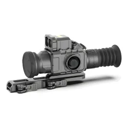 Прицел тепловизионный LZIRTEK Perun 650L, 640x512, D50, с дальномером - вид спереди сбоку на кронштейне
