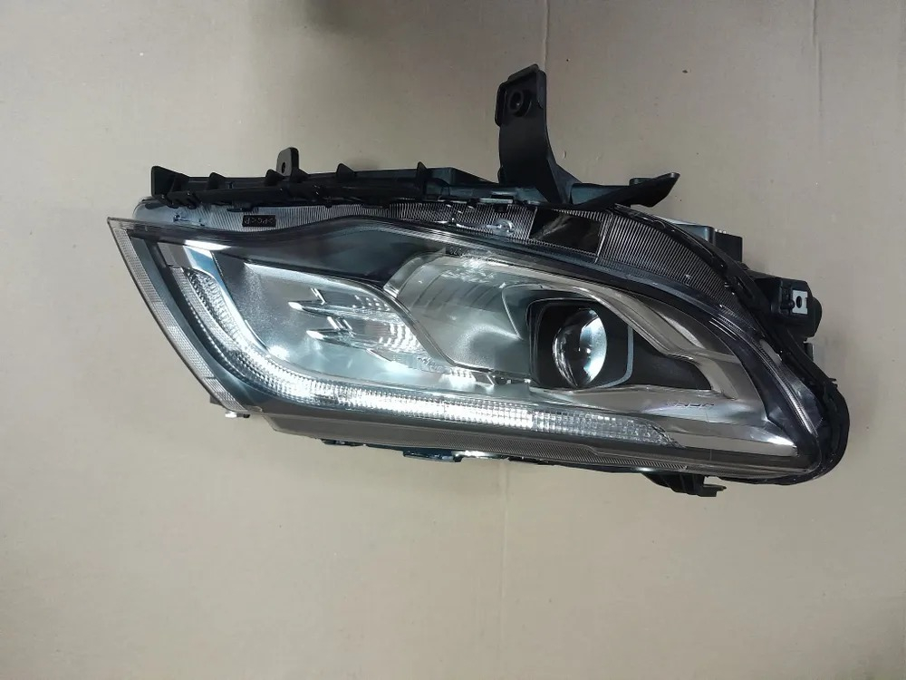 Фара правая Geely Atlas LED