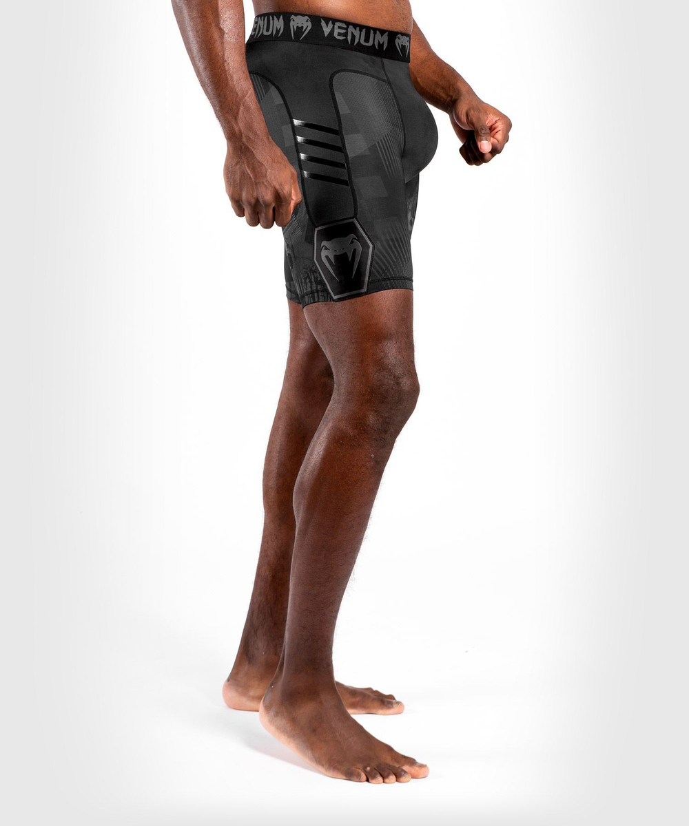 Компрессионные шорты Venum Skull Vale Tudo Shorts Black/Black