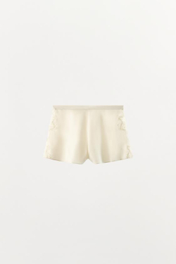 ZARA АТЛАСНЫЕ ШОРТЫ С КРУЖЕВОМ, ЭКРЮ