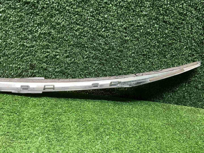 Молдинг крышки багажника Mercedes E W213 (16-21)