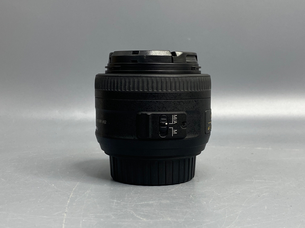 Nikon 35mm 1.8G AF-S DX Nikkor