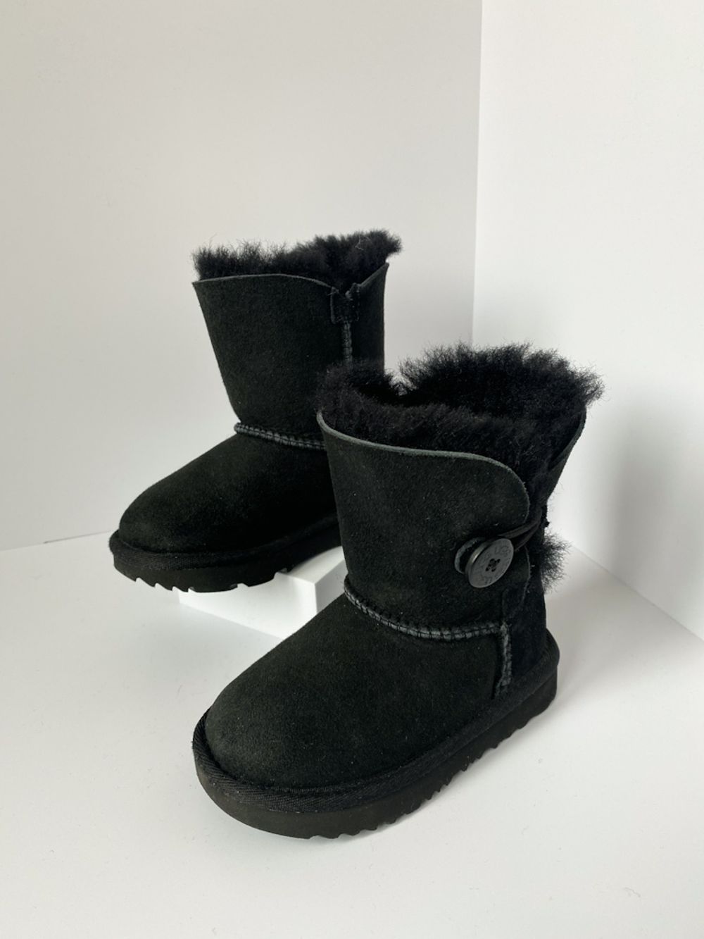 Сапоги Ugg, 22,5