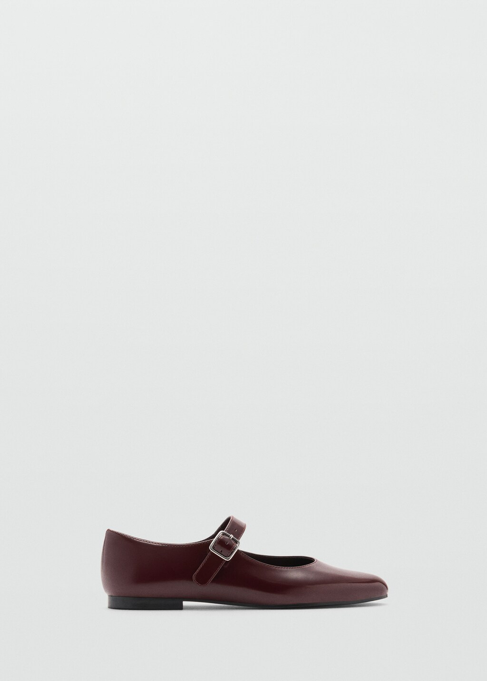 Patent leather-effect ballet flats