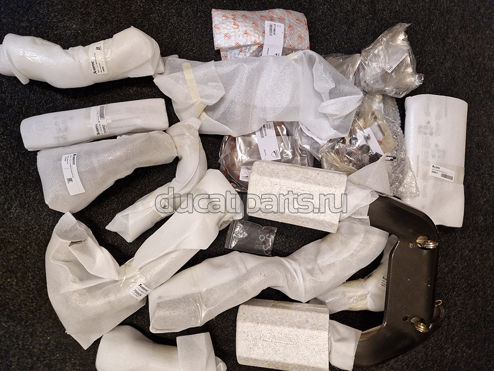 96482001B (96482001A) COMPLETE TITANIUM EXHAUST SYSTEM (P V4)