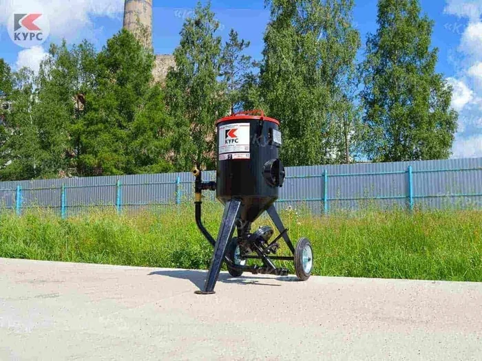 Пескоструйный аппарат PST Курс шиберный затвор