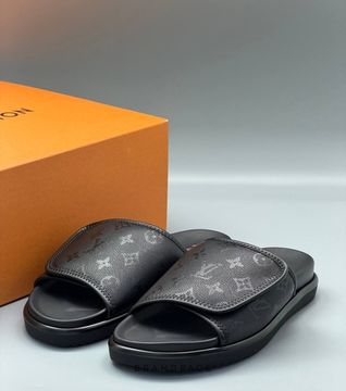 Шлёпанцы чёрные от Louis Vuitton Miami Mule BP5-801853
