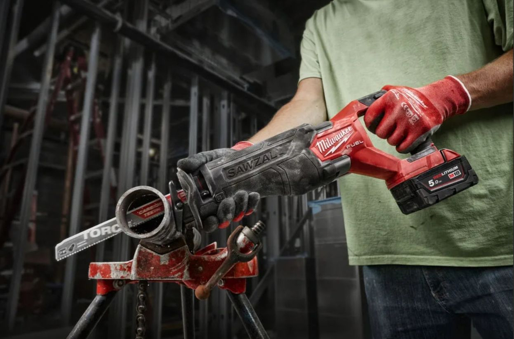 Аккумуляторная сабельная пила M18 FHZ-0X FUEL, Milwaukee 4933459887