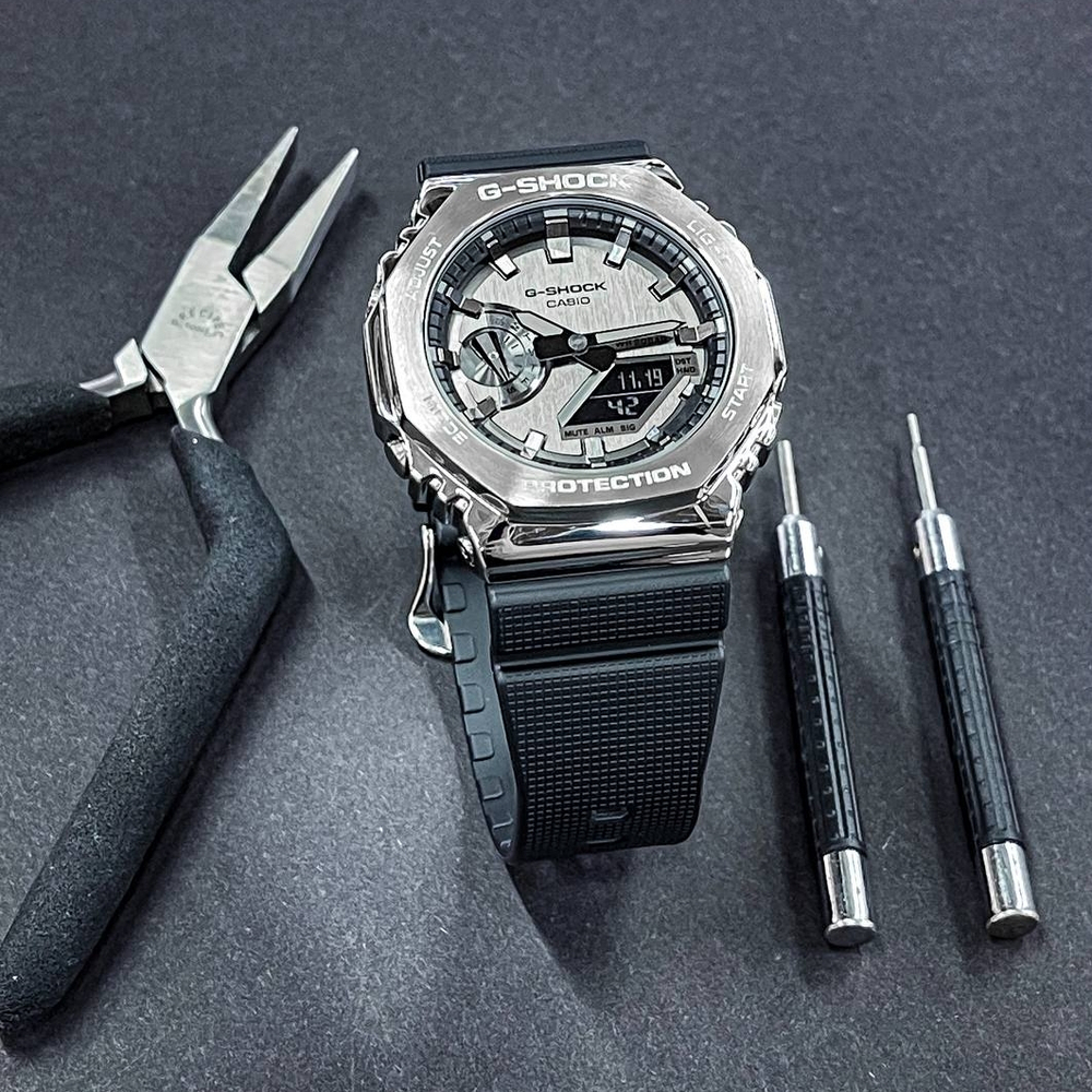 Наручные часы Casio GM-2100-1A