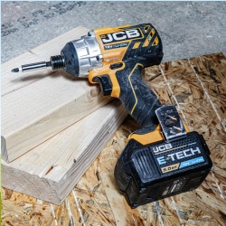 Шуруповерт аккумуляторный 18V, max 180Nm, без аккумулятора JCB JCB-18BLID-B-E