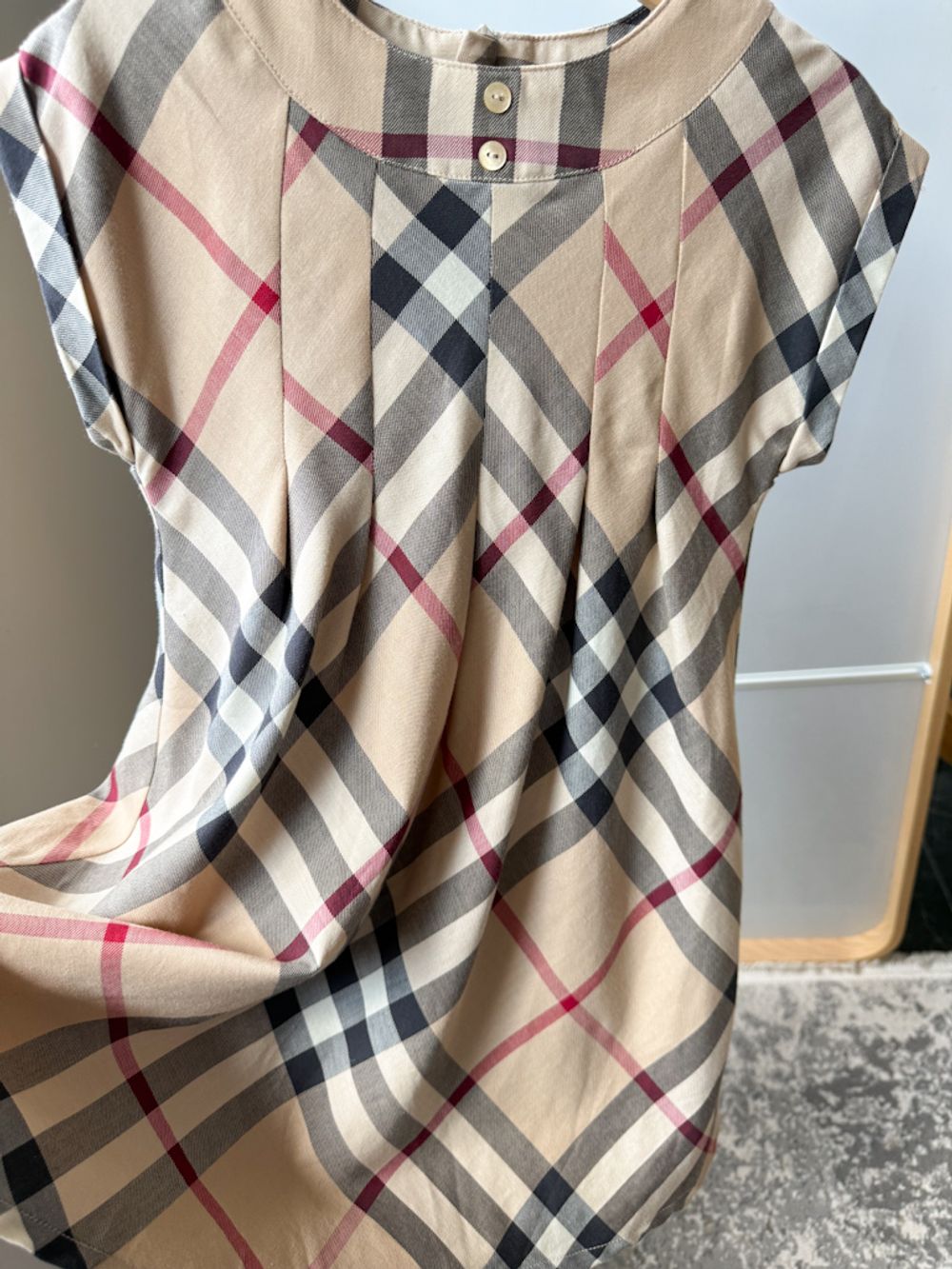 Платье Burberry, 104