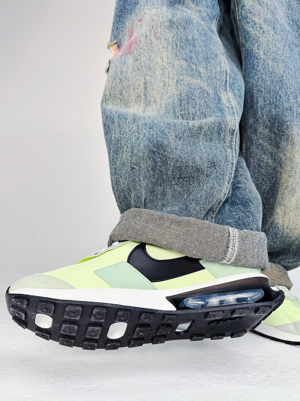 Кроссовки Nike Air Max Pre-Day «Лайм»