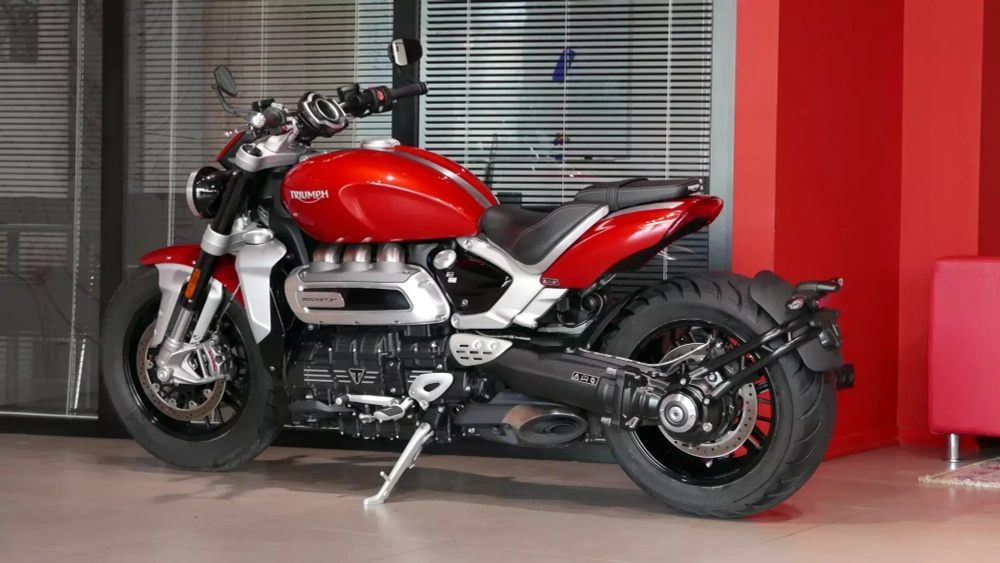 Triumph Rocket III R, 2020
