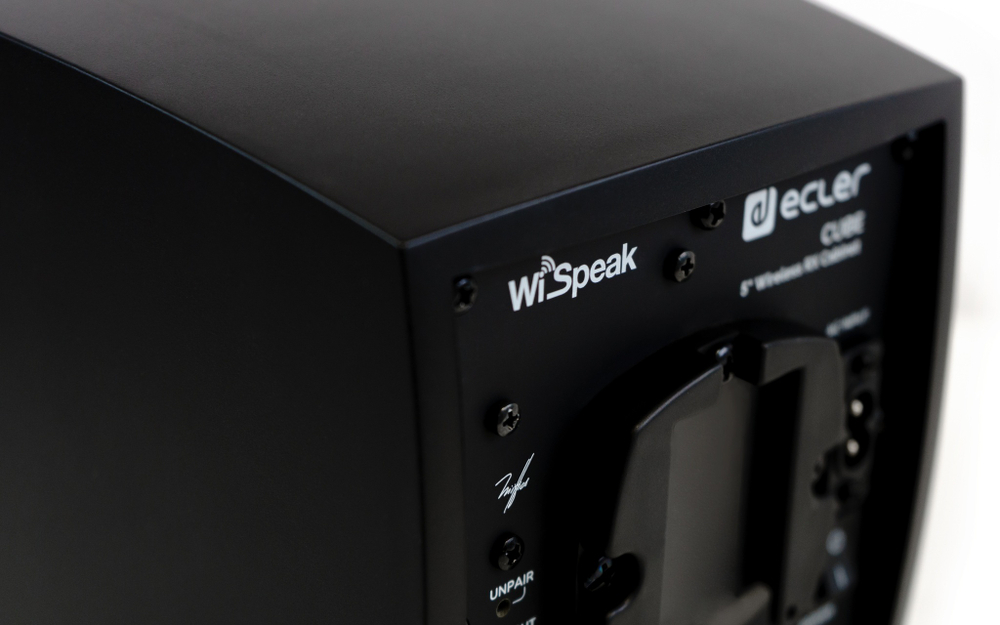 Система WiSpeak Ecler CUBE (black)