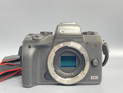 Canon M5 Kit 15-45mm STM
