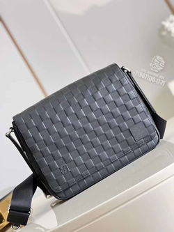 Сумка через плечо/мессенджер Louis Vuitton District PM