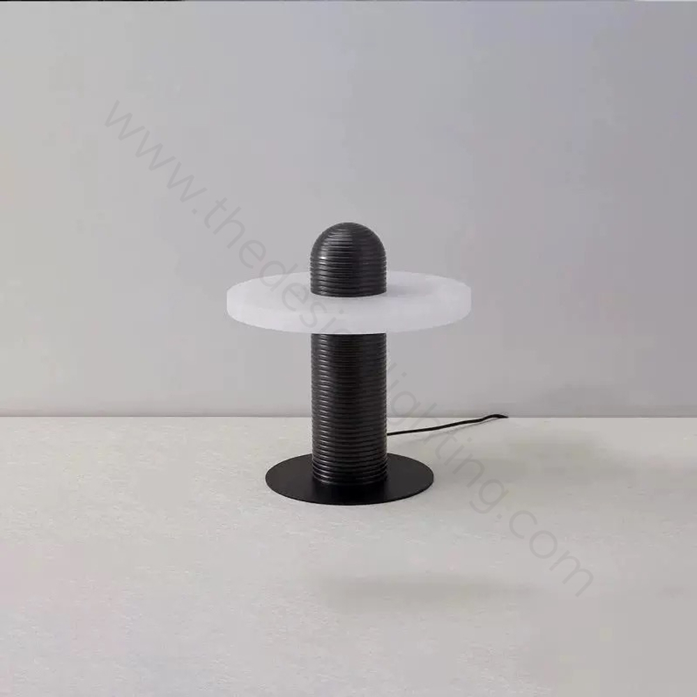 Table design lamp Median by Apparatus