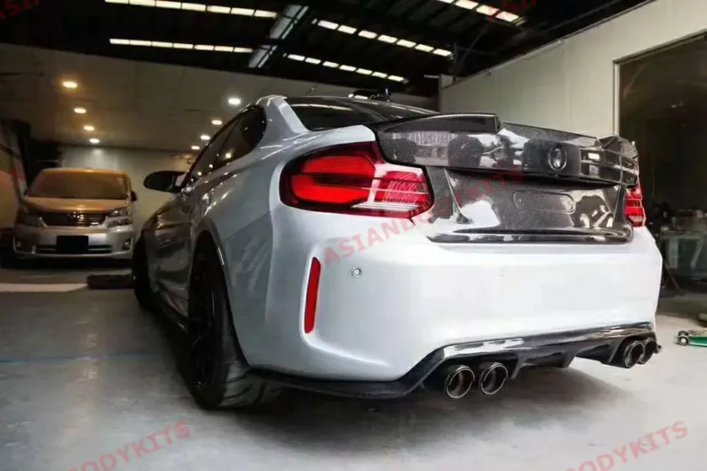 Карбоновая крышка багажника для BMW M2 F87 2016-2021 БМВ
