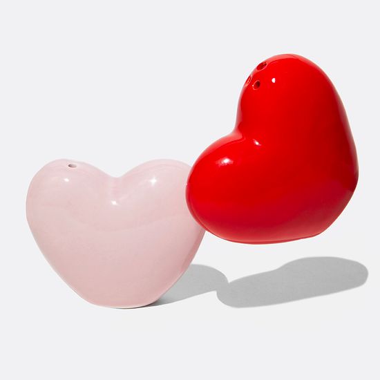Набор из солонки и перечницы love