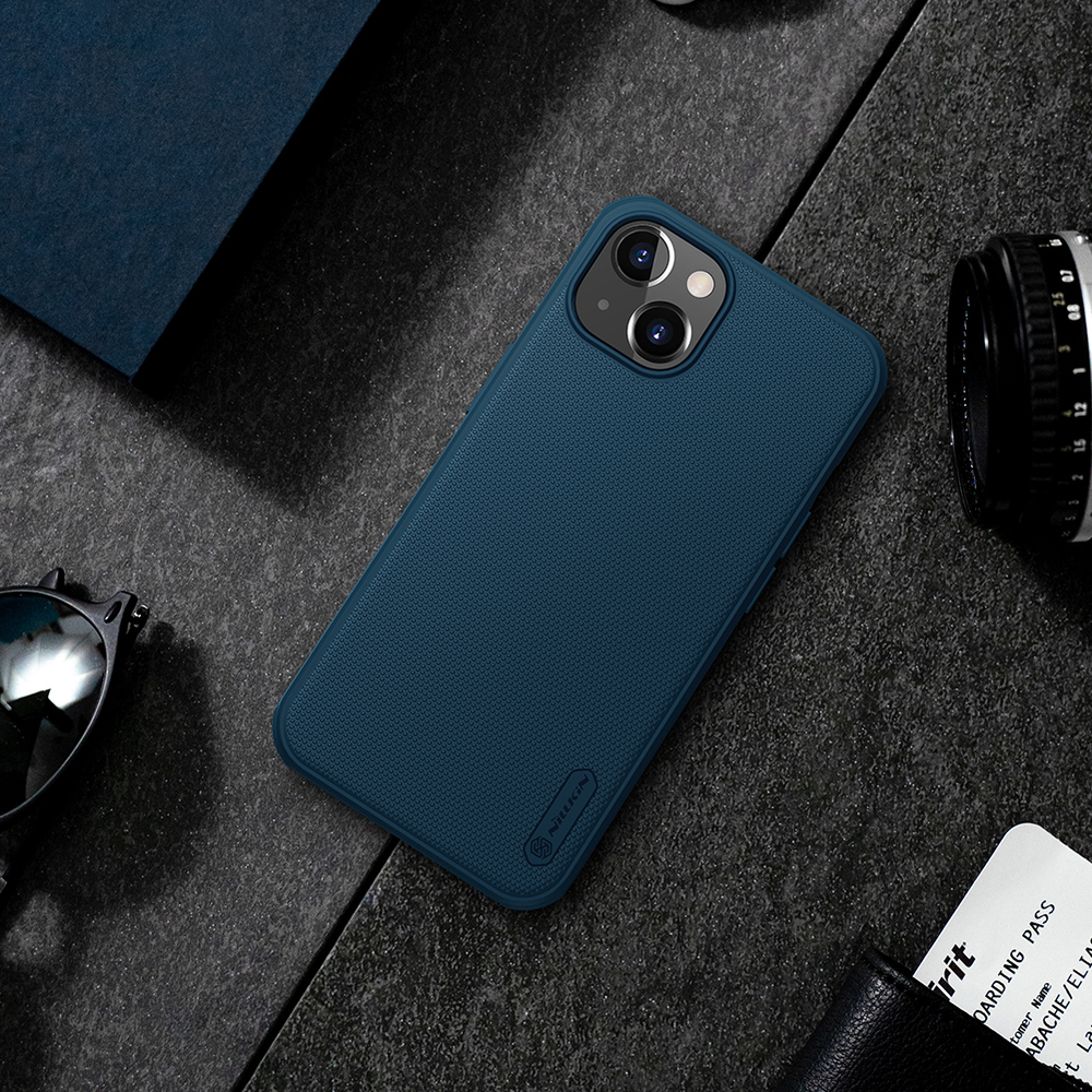 Усиленный противоударный чехол синего цвета от Nillkin для iPhone 14 и 13, серия Super Frosted Shield Pro