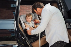 Автокресло 0+/1 Britax Roemer DUALFIX PRO M Classic Deep Grey 2000040889, до 18 кг, (61 до 105 см), серый