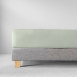 Простыня на резинке 150x200 Estella 565 verde светло-зеленая