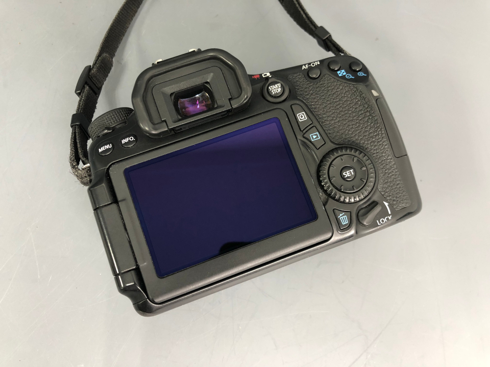 Canon EOS 70D 21.000 кадров